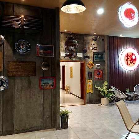 Urbanview Hotel Sakura Kampung Inggris Pare By Reddoorz Екстер'єр фото