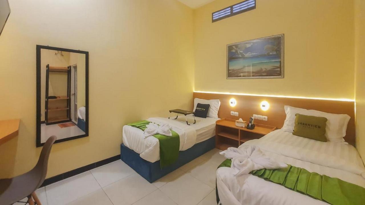 Urbanview Hotel Sakura Kampung Inggris Pare By Reddoorz Екстер'єр фото