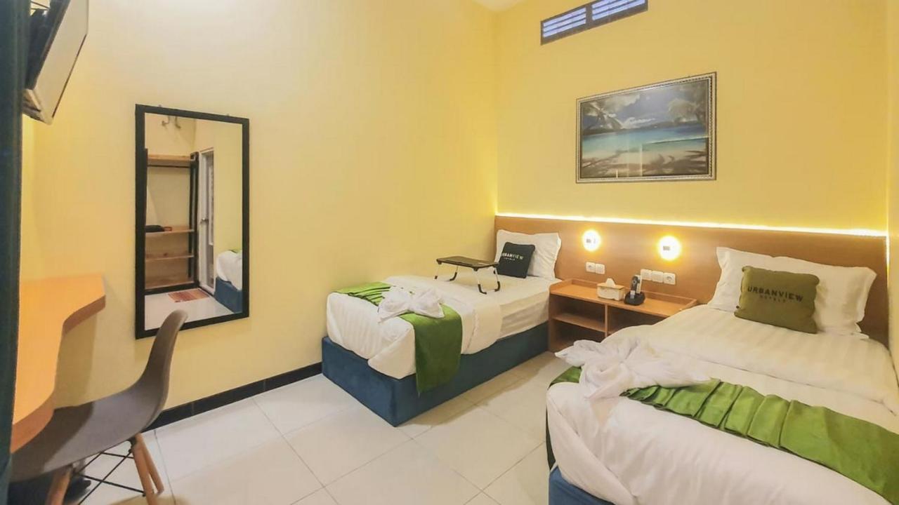 Urbanview Hotel Sakura Kampung Inggris Pare By Reddoorz Екстер'єр фото